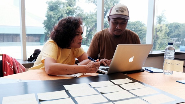 Papa Al bersama Mira Lesmana di Makassar SEA Screen Academy (Sumber: Yusuf Radjamuda)
